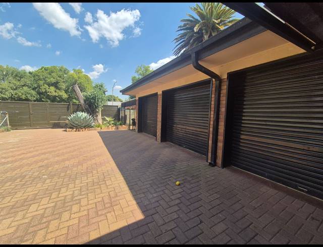 4 BEDROOM HOUSE FOR SALE IN ARCON PARK